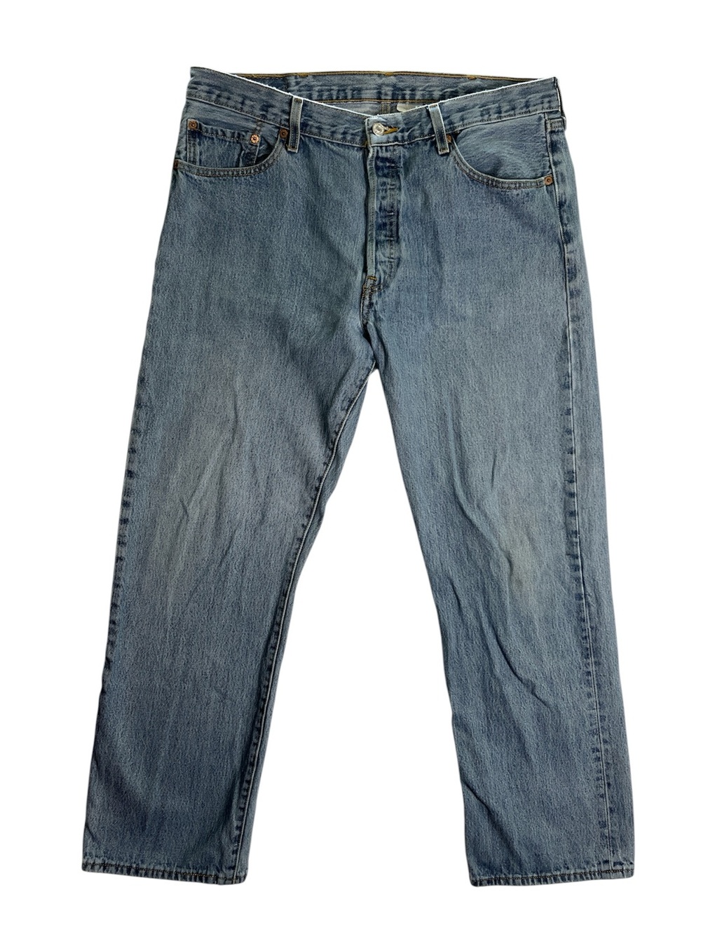 Vintage Levi’s 501 Button Fly Jeans Men’s 38x32 100% Cotton Light Wash Straight
